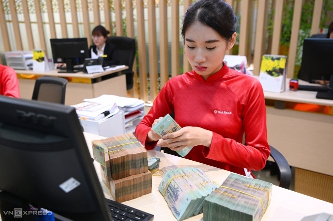 Lãi suất ngân hàng: Lãi suất tiết kiệm ngân hàng nào cao nhất?