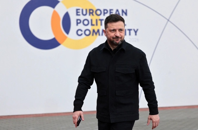Ukraine tìm cách thoát bóng Mỹ
