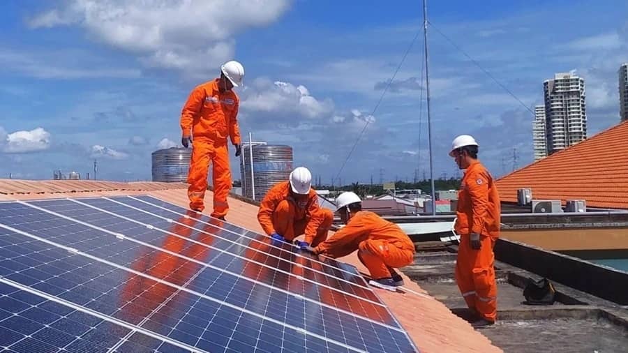 Đừng biến người dân thành "con tin" của quản trị yếu kém