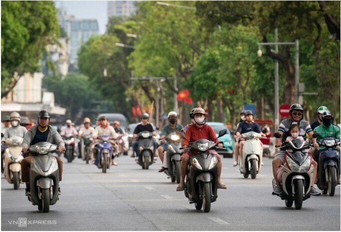 Hà Nội dự kiến hỗ trợ tối đa 5 triệu đồng mỗi người để chuyển sang xe máy điện