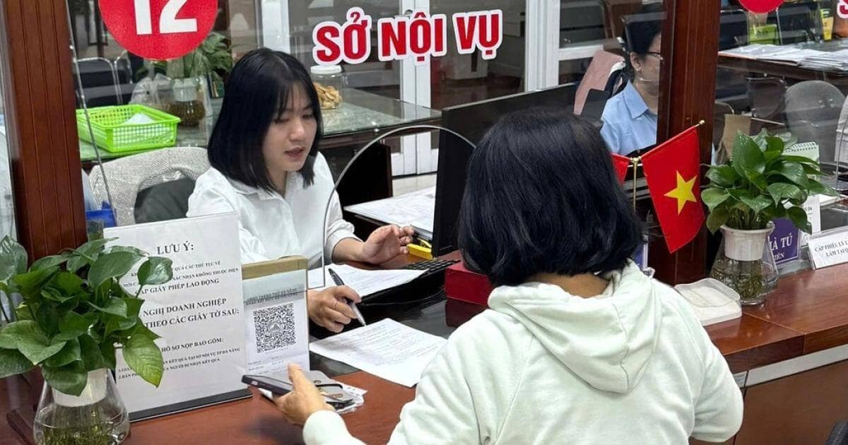Cán bộ "ngâm" hồ sơ, né trách nhiệm phải xin lỗi dân