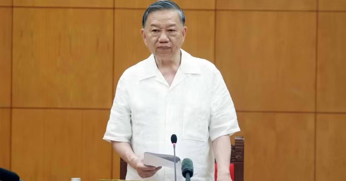 "Nhà đất để ở, không phải để gom hàng tích sản"
