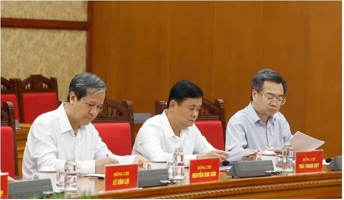 'Không xuất thô, khai thác đất hiếm bằng mọi giá'