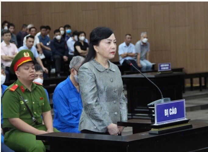 Cựu bộ trưởng Y tế Kim Tiến nhận sai, xin khoan hồng