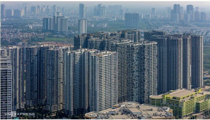 Đua bán chung cư trăm triệu một m2 dù hàng chuyển nhượng ế ẩm