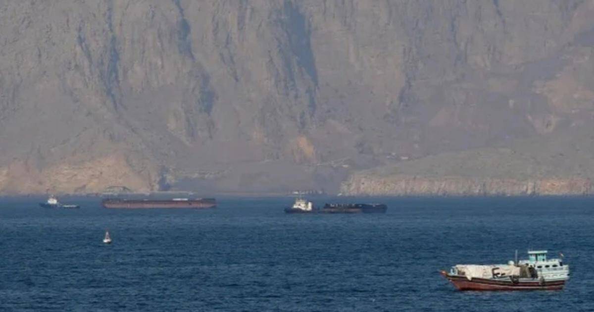 Tái mở eo biển Hormuz: Thỏa thuận Mỹ - Iran còn vướng gì?