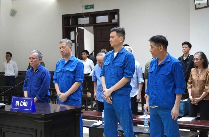 Nhiều cựu lãnh đạo VICEM xin giảm tiền bồi thường trong vụ tháp nghìn tỷ bỏ hoang