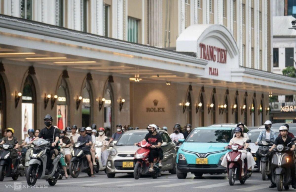 Hà Nội dự kiến chưa cấm xe máy xăng tại vùng lõi Hoàn Kiếm