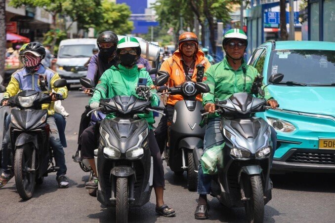 Đề xuất tài xế xe công nghệ, người bán hàng online đóng BHXH bắt buộc