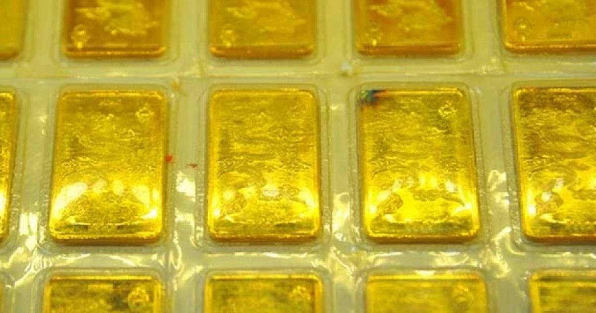 Khoảng cách đắt đỏ của giá vàng trong nước dần thu hẹp