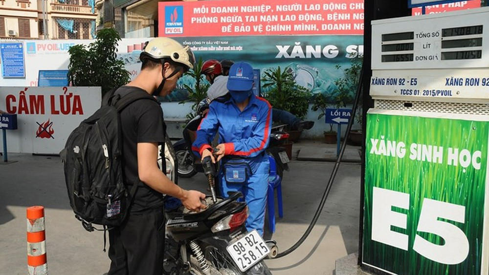 Khan hiếm xăng E5