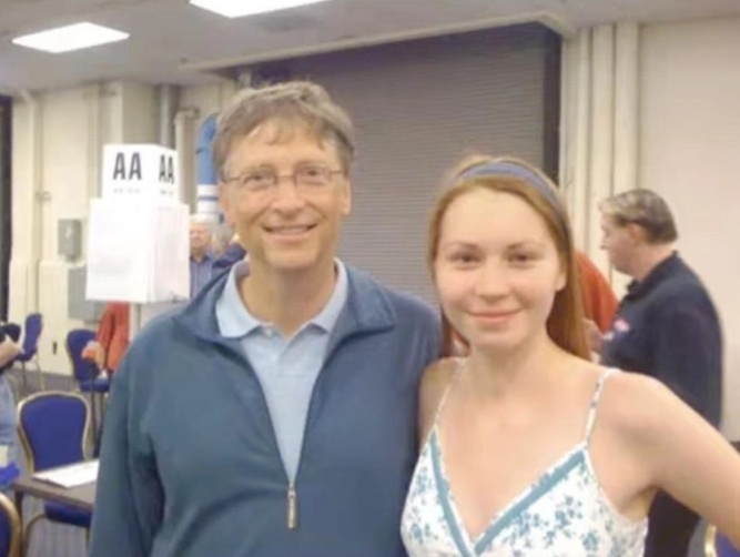 Bill Gates bị triệu tập điều trần về quan hệ với Epstein