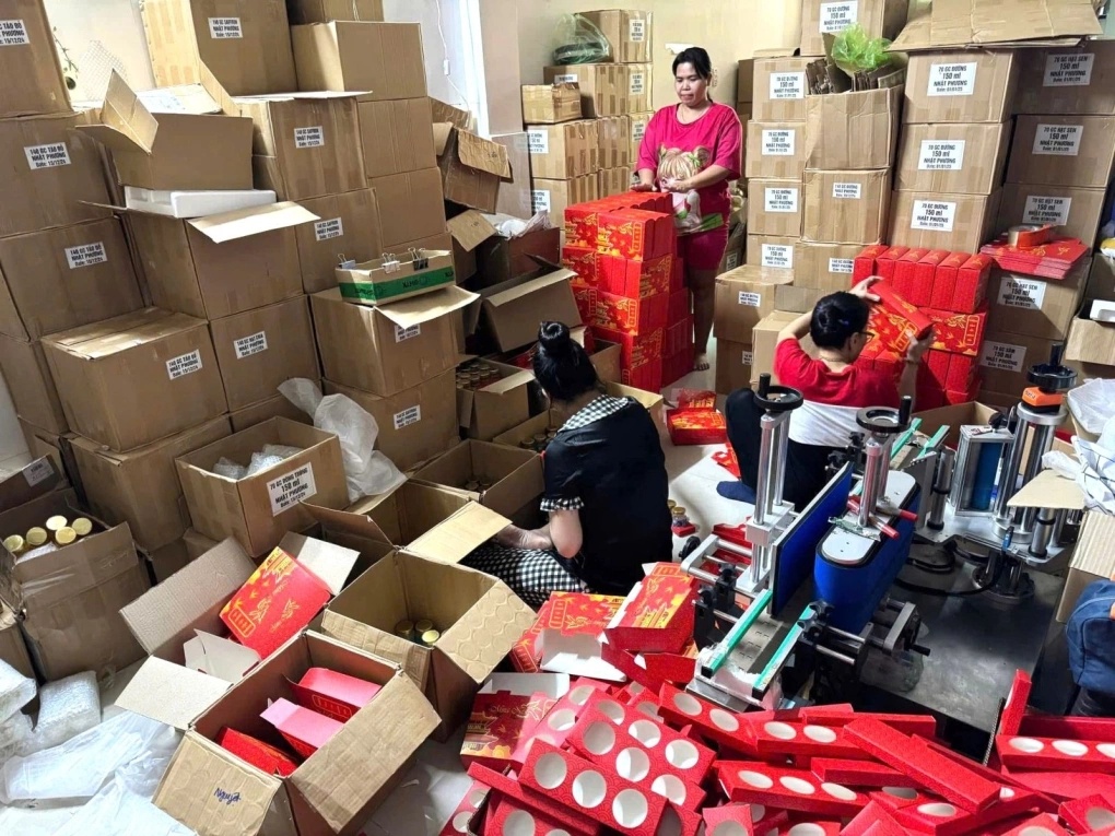 Thu 70.000 hũ yến giả trong đường dây bán hàng online