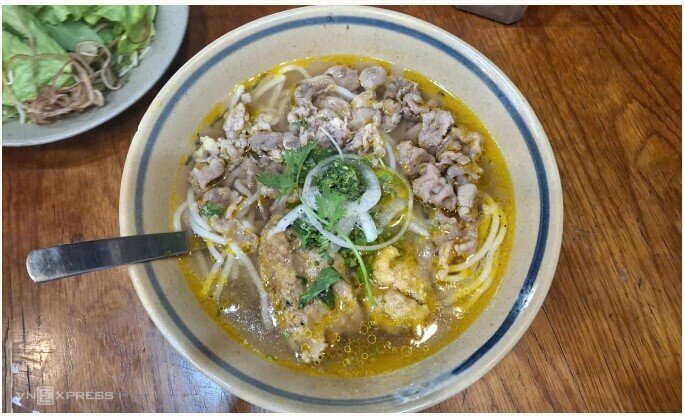 Chi phí sinh hoạt đồng loạt tăng