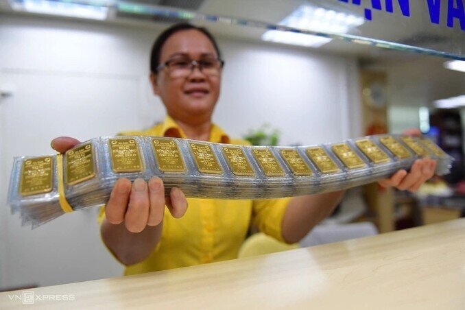Giá vàng giảm về gần 147 triệu đồng