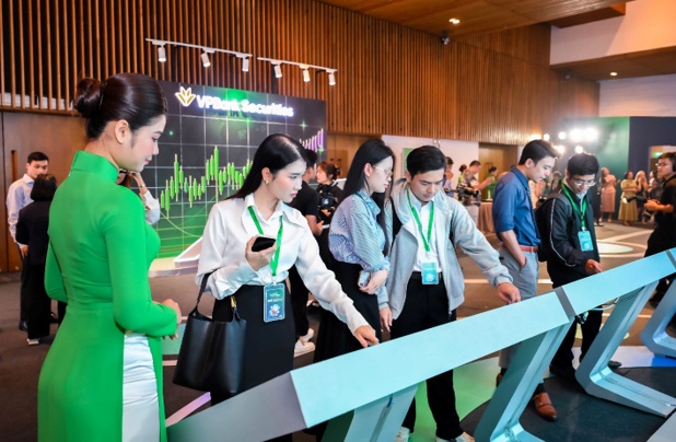 Cổ phiếu “tím trần” sau tin được cấp margin. Sau thông tin được Sở Giao dịch Chứng khoán TP HCM (HoSE)  ...