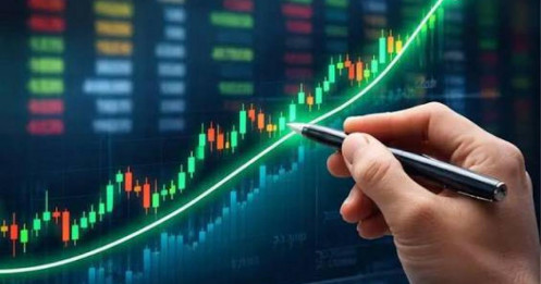 VN-Index Lập Đỉnh Nhưng Thanh Khoản Rơi Về Đáy Nhiều Tháng: Thị Trường Đang Mạnh Hay Đây Là Tín Hiệu Cảnh Báo Cho Quý III?