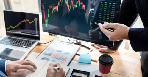 VN-Index rung lắc quanh 1.870 điểm: dòng tiền đang "biến mất" hay chỉ đang chờ một cú hích lớn?