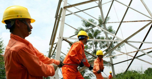 Nhu cầu điện bứt tốc, ai hưởng lợi?