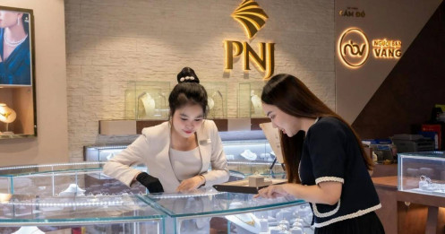 Quỹ ngoại rút bớt vốn khỏi PNJ