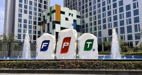 Điều "lạ" đang xảy ra ở FPT