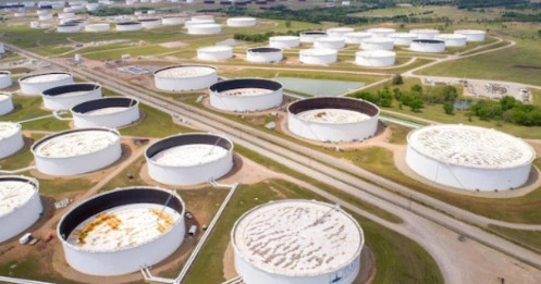 Giá dầu lại bật tăng mạnh, Trung Đông tiếp tục khiến thị trường "đứng ngồi không yên"