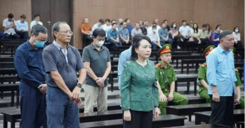 Cựu Bộ trưởng Bộ Y tế xin hưởng án treo