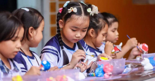 Đề xuất miễn, giảm học phí cho gia đình sinh hai con gái