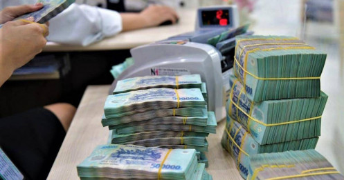 Lãi suất "mắc kẹt" vì thiếu vốn?