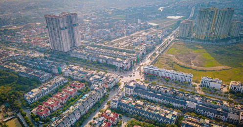 Địa ốc bước vào cuộc đua mới