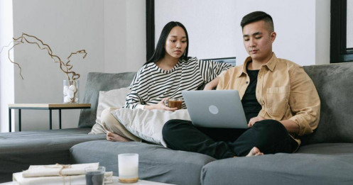 Vợ chồng tôi lương 30 triệu cuối tháng hết sạch tiền