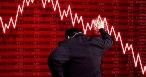 Sau cú rơi mạnh, tiền đi đâu?