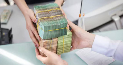 Áp lực lãi vay nửa cuối năm