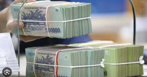 Lãi suất cho vay tăng mạnh, tín hiệu gì từ hệ thống ngân hàng?