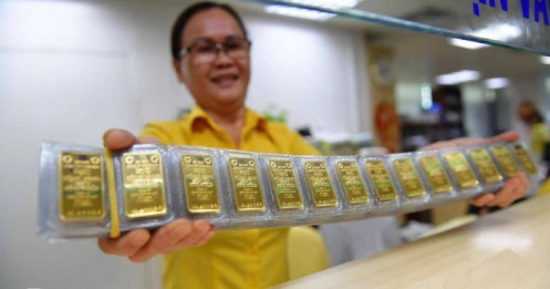 Giá vàng lên 143 triệu đồng một lượng