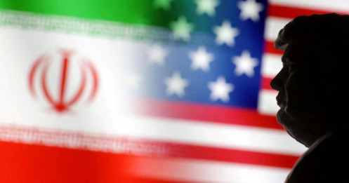 Vì sao Mỹ dừng ném bom Iran?