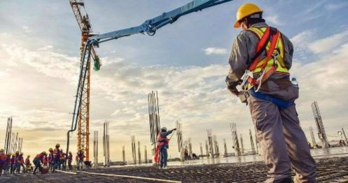 Đầu tư công bứt tốc, ai hưởng lợi?