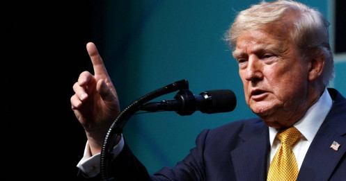 Trump "quay xe" hủy đòn đánh Iran vào phút chót?