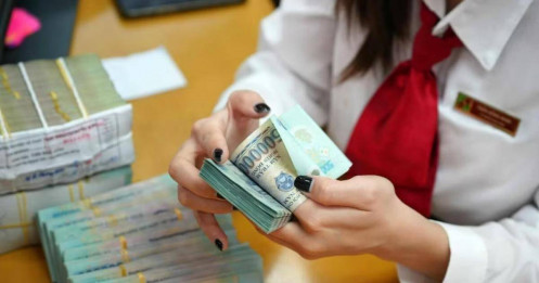 Lãi suất vay neo cao