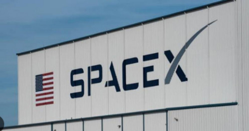 SpaceX vẫn lỗ dù doanh thu tăng gấp đôi