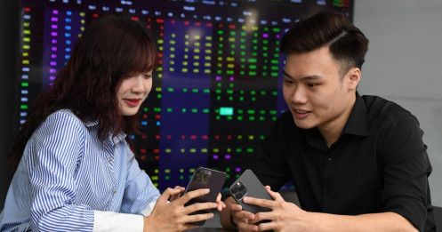 Chứng khoán "mắc kẹt" vì thanh khoản