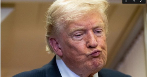 Ông Trump bị kiện vì bán quyền truy cập sớm các bài đăng Truth Social