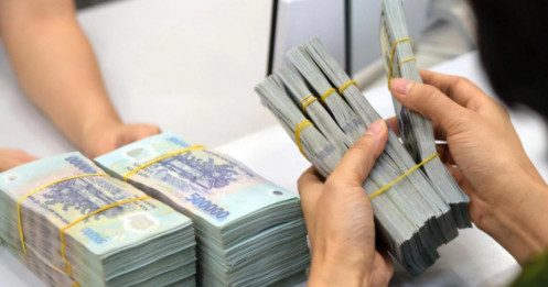 Người dân đang ưu tiên “giữ tiền” thay vì mạo hiểm?