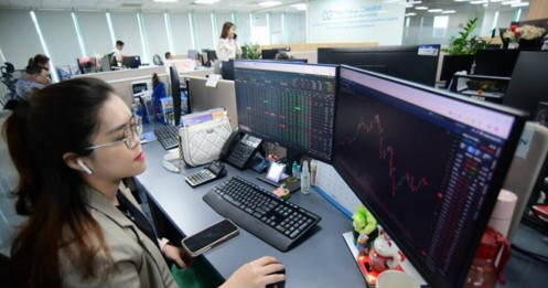 Lực đẩy nào cho nhóm chứng khoán?