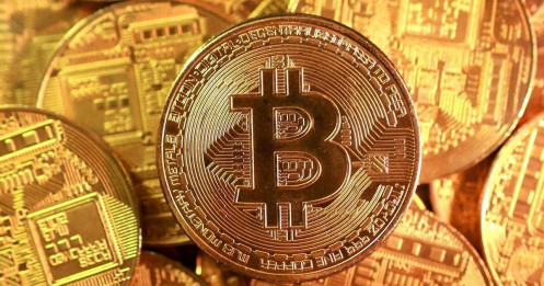 BTC trở lại mốc 70.000 USD