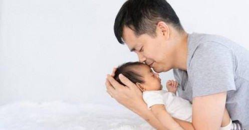 Doanh nghiệp tăng phúc lợi 'nghỉ thai sản' cho nam