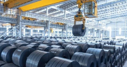 Thép “được mùa”, ai hưởng lợi?