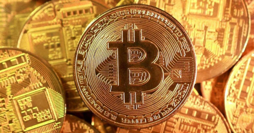 Bitcoin chịu đòn kép từ Fed và USD