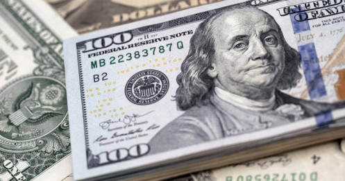 Ngân hàng Việt Nam đua nhau vay vốn ngoại: Vì tiền USD đang “rẻ” hơn?