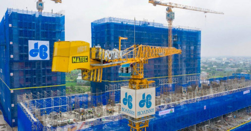 Sức ép nợ vay "đè nặng" HBC
